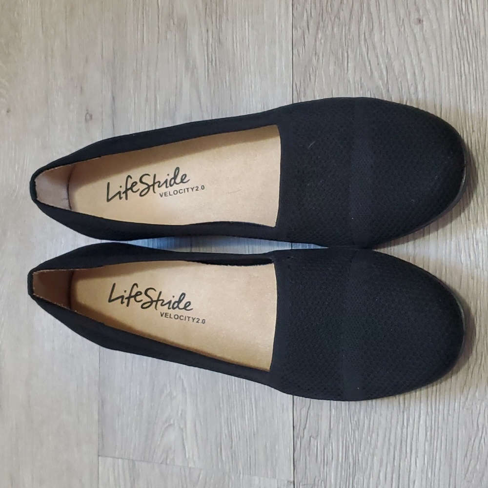 Women's low profile wedge flats